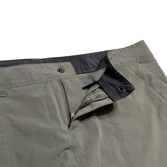 REI Women’s Green Skort Size 6 Front Back Pockets Nylon and Spandex - Picture 8 of 8